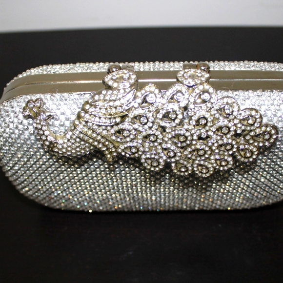 Hand Clutch - Picture 1 of 2